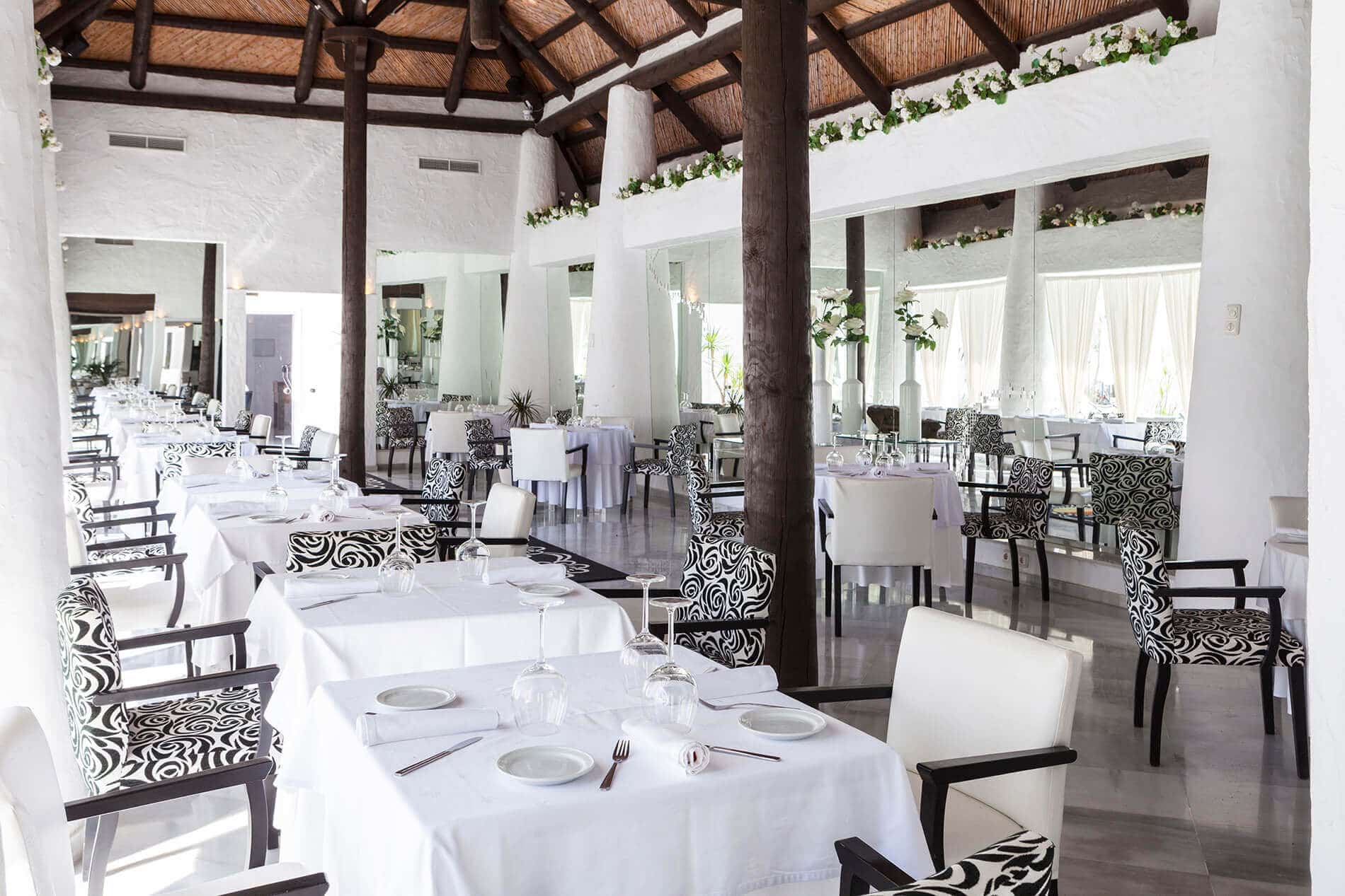 Espanja-Almuneckar-Hotel Suite Albayzin del Mar ravintola